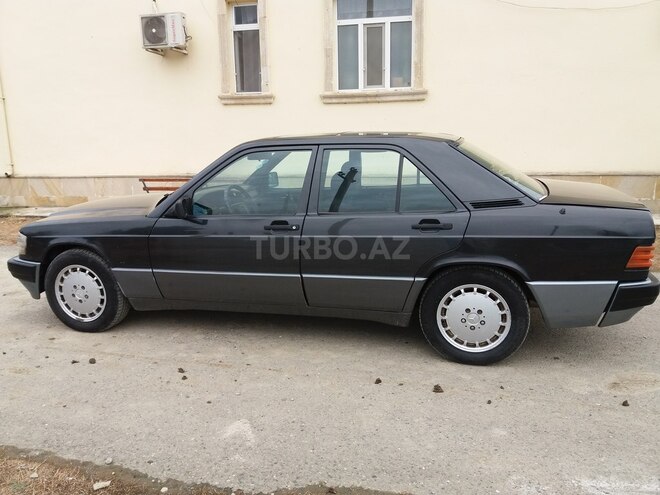 Mercedes 190 1992, 300,000 km - 1.8 l - Zərdab