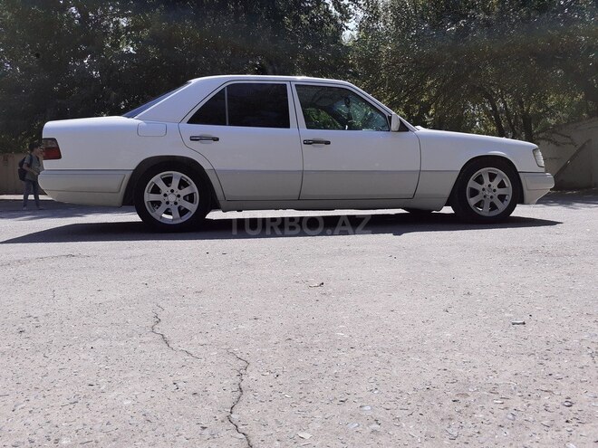 Mercedes E 220 1993, 570,000 km - 2.2 l - Şirvan