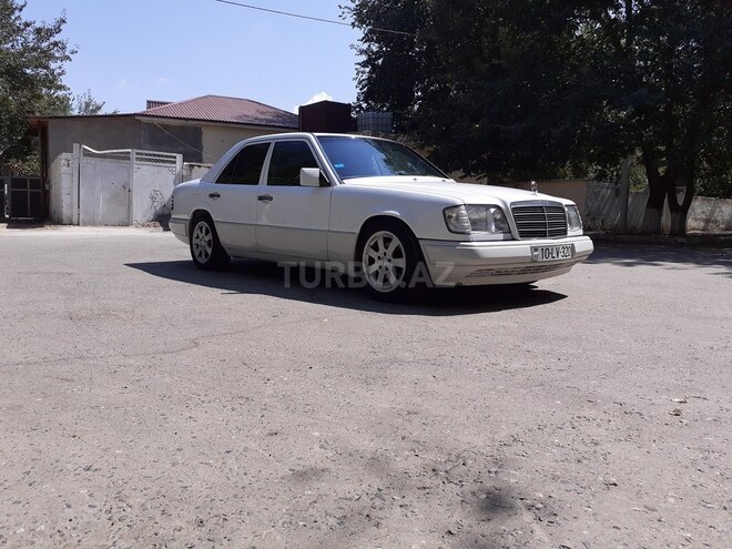 Mercedes E 220 1993, 570,000 km - 2.2 l - Şirvan