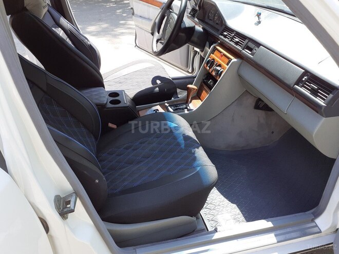 Mercedes E 220 1993, 570,000 km - 2.2 l - Şirvan