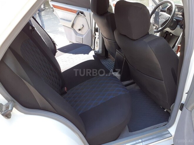 Mercedes E 220 1993, 570,000 km - 2.2 l - Şirvan