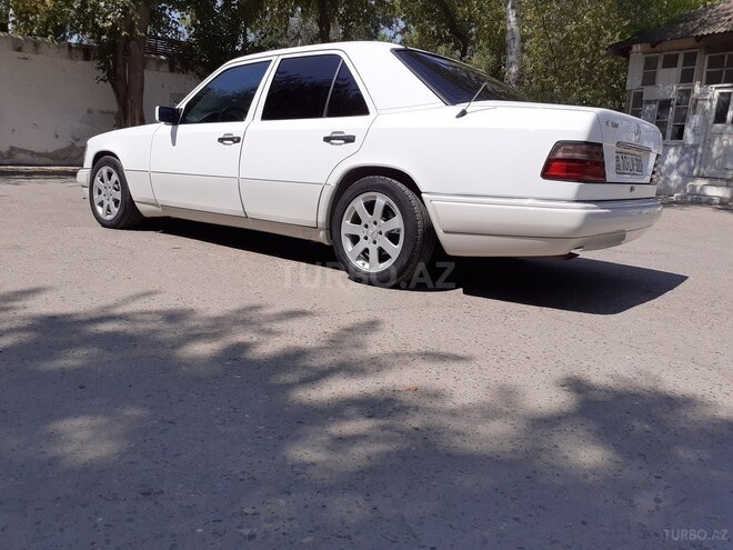 Mercedes E 220 1993, 570,000 km - 2.2 l - Şirvan