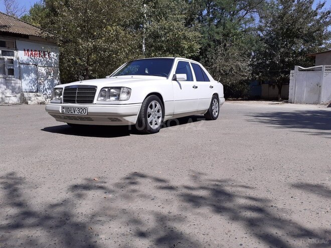 Mercedes E 220 1993, 570,000 km - 2.2 l - Şirvan