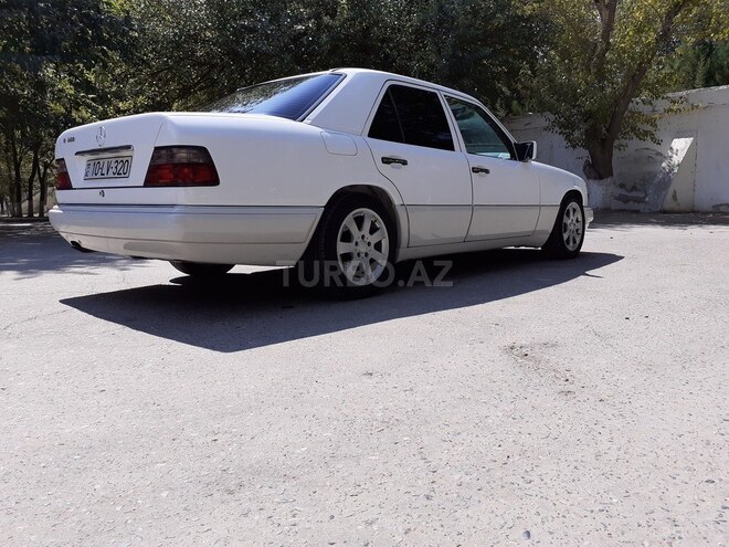 Mercedes E 220 1993, 570,000 km - 2.2 l - Şirvan