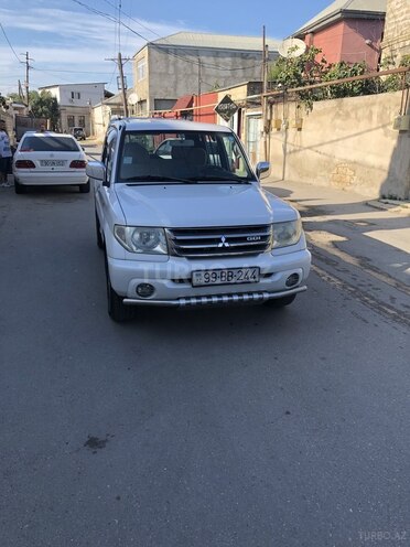 Mitsubishi Pajero io 2001, 220,000 km - 2.0 л - Bakı