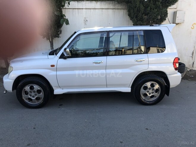 Mitsubishi Pajero io 2001, 220,000 km - 2.0 л - Bakı