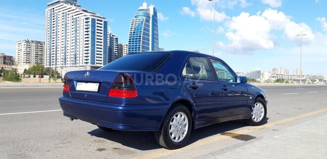 Mercedes C 180 2000, 260,000 km - 1.8 l - Bakı