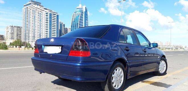 Mercedes C 180 2000, 260,000 km - 1.8 l - Bakı