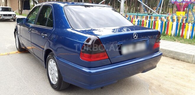 Mercedes C 180 2000, 260,000 km - 1.8 l - Bakı