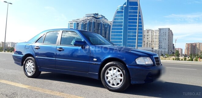 Mercedes C 180 2000, 260,000 km - 1.8 l - Bakı