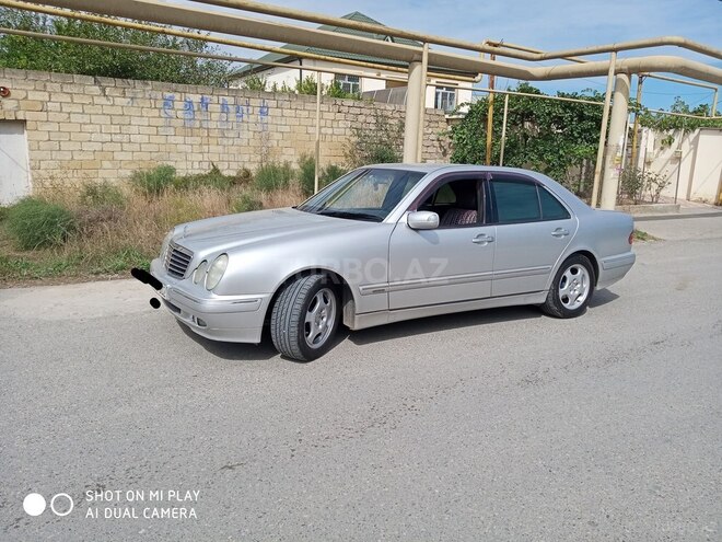 Mercedes E 220 2000, 380,000 km - 2.2 l - Bakı