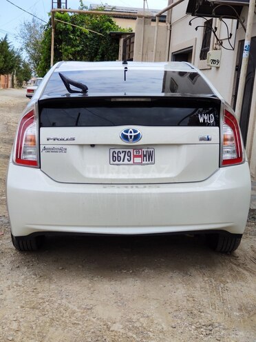 Toyota Prius 2015, 140,000 km - 1.8 л - Bakı