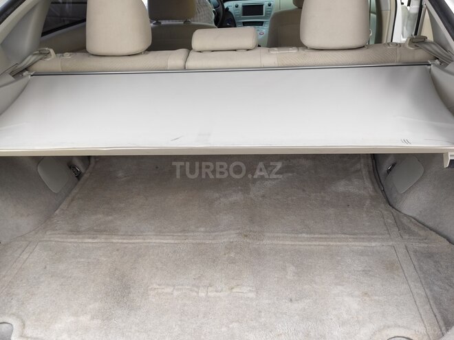 Toyota Prius 2015, 140,000 km - 1.8 л - Bakı
