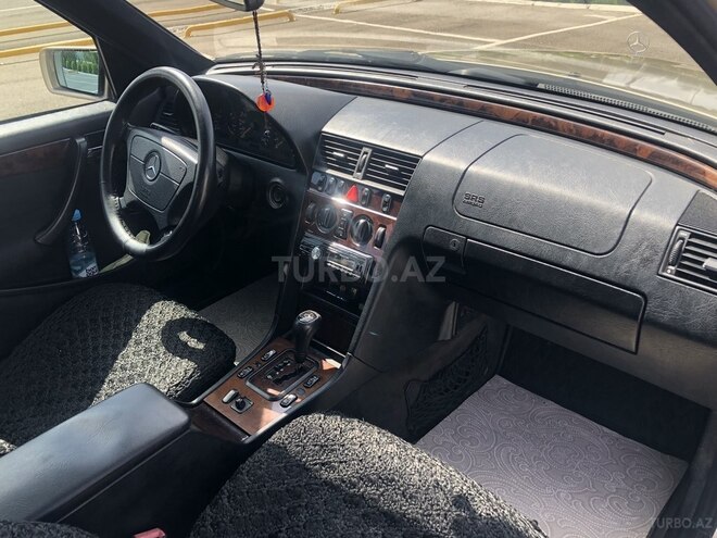 Mercedes C 200 1999, 327,053 km - 2.0 l - Bakı