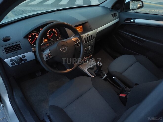 Opel Astra 2006, 172,000 km - 1.3 л - Bakı