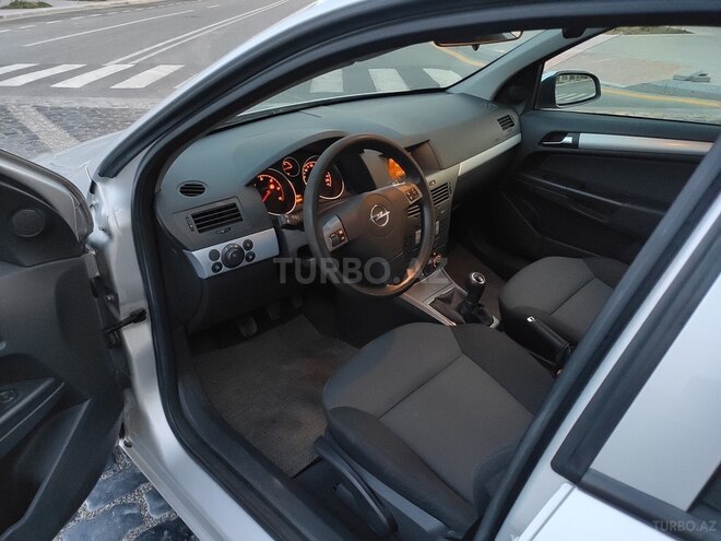 Opel Astra 2006, 172,000 km - 1.3 л - Bakı