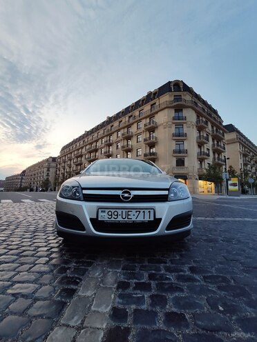 Opel Astra 2006, 172,000 km - 1.3 л - Bakı