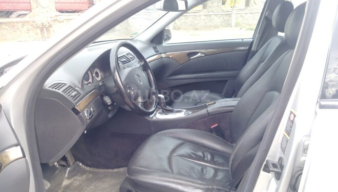 Mercedes E 240 2004, 219,000 km - 2.6 l - Bakı