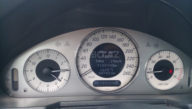 Mercedes E 240 2004, 219,000 km - 2.6 l - Bakı