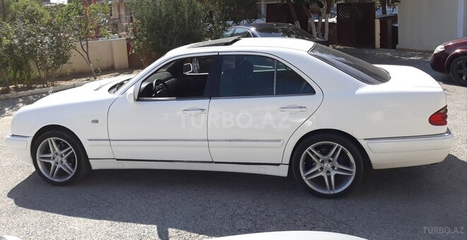 Mercedes E 230 1997, 245,000 km - 2.3 l - Bakı