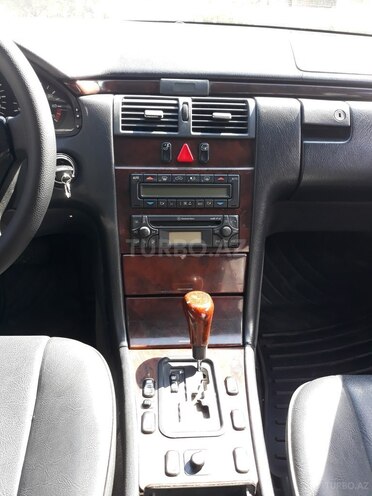 Mercedes E 230 1997, 245,000 km - 2.3 l - Bakı