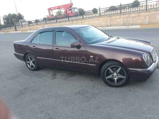 Mercedes E 250 1995, 352,000 km - 2.5 l - Bakı