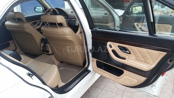 BMW 735 1998, 300,000 km - 3.5 л - Gəncə