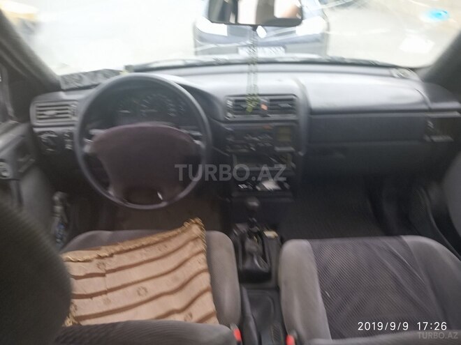 Opel Vectra 1994, 288,000 km - 1.8 l - Bakı