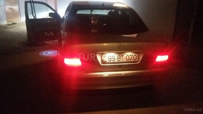 Mercedes E 280 2002, 284,000 km - 2.8 l - Bakı