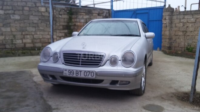Mercedes E 280 2002, 284,000 km - 2.8 l - Bakı