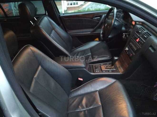 Mercedes E 240 2000, 365,500 km - 2.4 л - Balakən