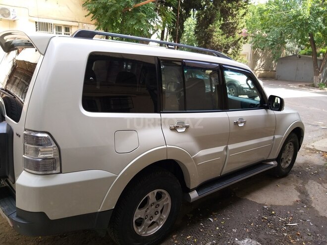 Mitsubishi Pajero 2007, 198,000 km - 3.0 л - Bakı