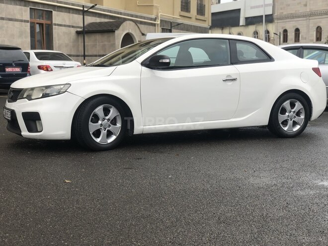 Kia Cerato Koup 2009, 160,000 km - 2.0 l - Bakı