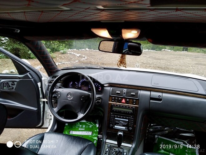 Mercedes E 320 2000, 284,000 km - 3.2 л - Lənkəran