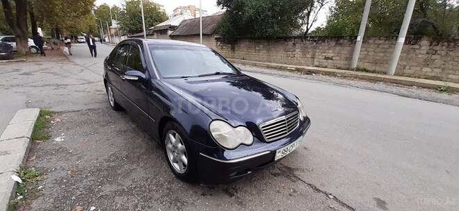 Mercedes C 240 2000, 294,000 km - 2.6 l - İsmayıllı