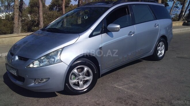 Mitsubishi Grandis 2006, 215,000 km - 2.4 l - Bakı