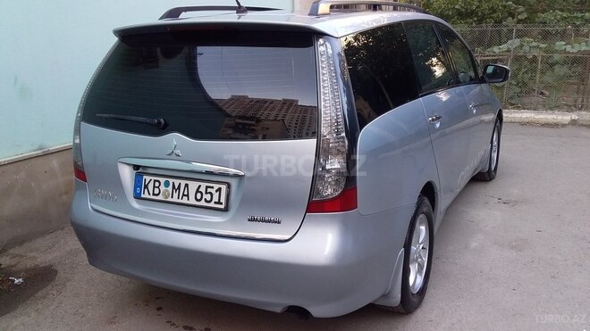 Mitsubishi Grandis 2006, 215,000 km - 2.4 l - Bakı