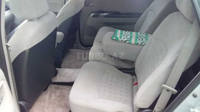 Mitsubishi Grandis 2006, 215,000 km - 2.4 l - Bakı