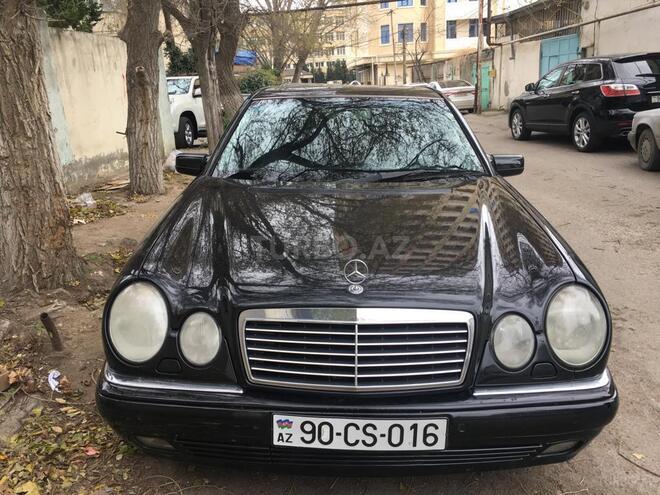 Mercedes E 240 1998, 200,000 km - 2.4 l - Bakı