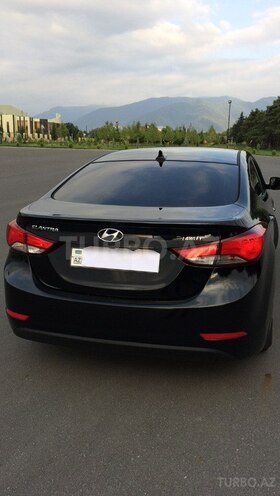 Hyundai Elantra 2015, 92,000 km - 1.8 l - Qax