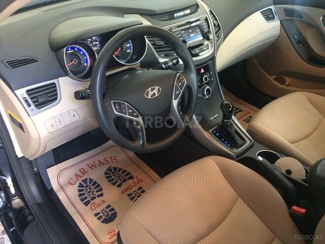 Hyundai Elantra 2015, 92,000 km - 1.8 l - Qax
