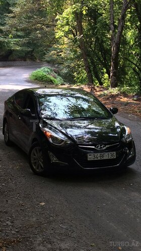 Hyundai Elantra 2015, 92,000 km - 1.8 l - Qax