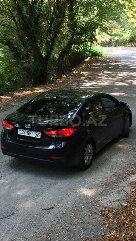 Hyundai Elantra 2015, 92,000 km - 1.8 l - Qax