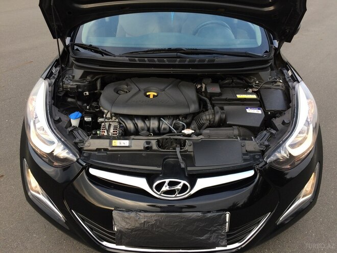 Hyundai Elantra 2015, 92,000 km - 1.8 l - Qax