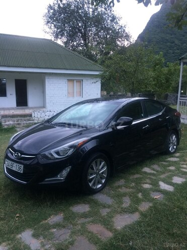 Hyundai Elantra 2015, 92,000 km - 1.8 l - Qax