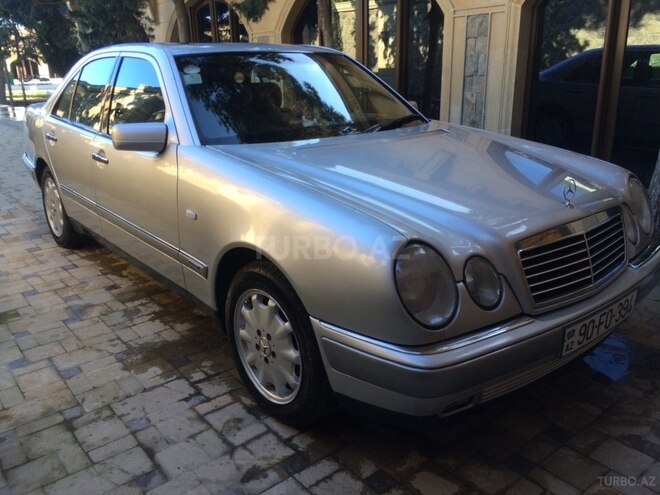 Mercedes E 200 1996, 35,000 km - 2.0 l - Bakı