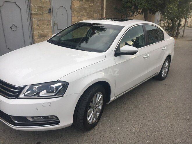 Volkswagen Passat 2013, 135,000 km - 1.8 l - Bakı