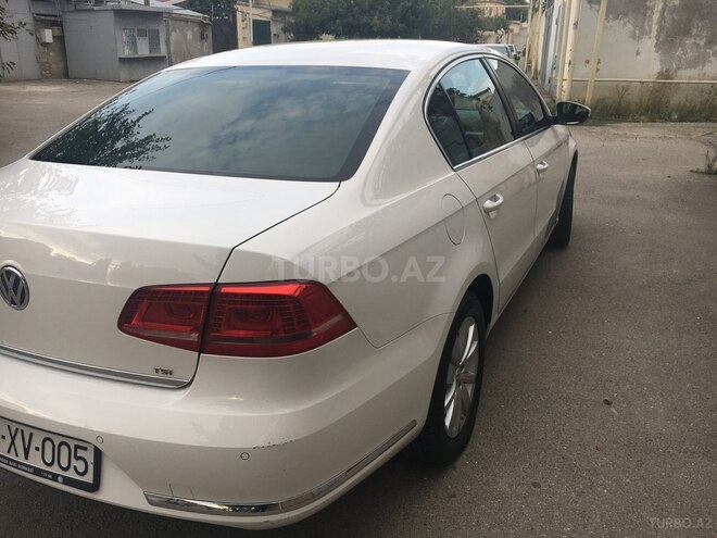 Volkswagen Passat 2013, 135,000 km - 1.8 l - Bakı