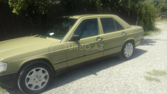 Mercedes 190 1984, 265,635 km - 2.0 л - İsmayıllı