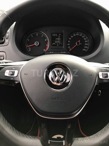 Volkswagen Polo 2018, 30,000 km - 1.6 l - Bakı